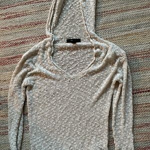Knitted cream color sweatshirt with hoodie!